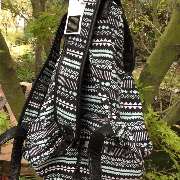 Sold Out. - Picture 7 of 7